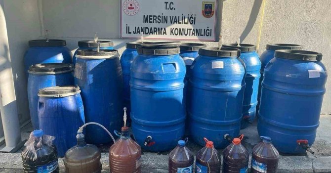 Mersin’de 3 ton sahte içki ele geçirildi