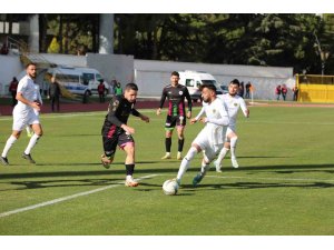 TFF 2. Lig: Isparta 32 Spor: 4 - Beykoz Anadoluspor: 1