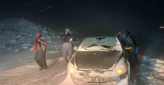 Mersin’de tipi nedeniyle mahsur kalan 4 kişi kurtarıldı