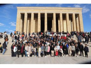 Depremzede çocuklar, ‘Yüreğimizdeki Işık’ projesi kapsamında Ankara’yı gezdiler