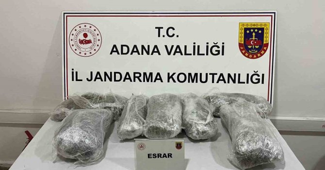 Otomobilde 6 kilogram uyuşturucu ele geçirildi