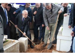 Kılıçdaroğlu’nun dünürü Antalya’da toprağa verildi