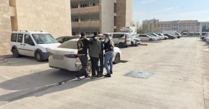 Antalya’da 1 haftada 975’i aranan şahıs olmak üzere toplam 2 bin 179 şahıs yakalandı