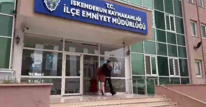 Masaj salonunda fuhuş yapan 4 kadına idari işlem yapıldı