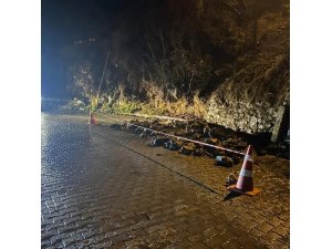 Saimbeyli’de heyelan yaşanan yolda çalışma başlatıldı