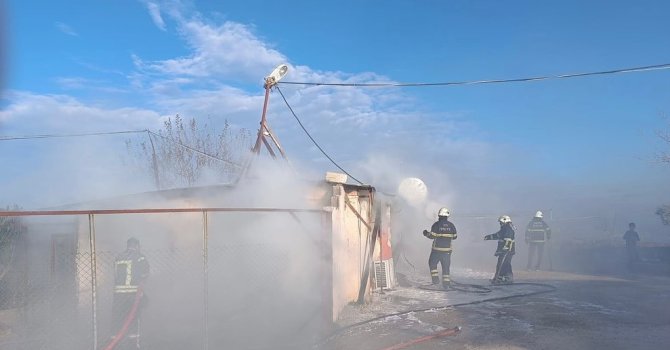 İskenderun’da tavuk çiftliğinde yangın