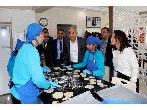 Alanya’da engelli öğrencilere belediyede staj imkanı