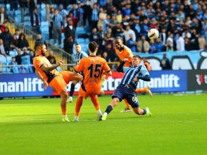 Trendyol Süper Lig: Adana Demirspor: 0 - Başakşehir: 0 (Maç devam ediyor)