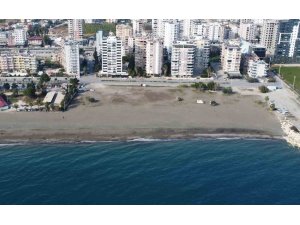 Mersin’de deniz ve kumsal satışa çıkarıldı