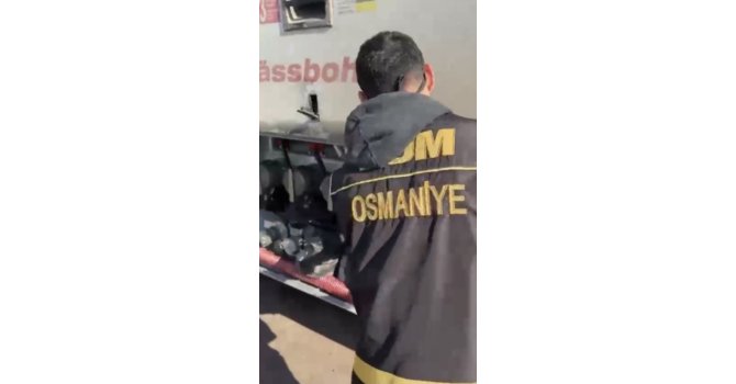 Osmaniye’de tankerde 4 bin 690 paket kaçak sigara ele geçirildi