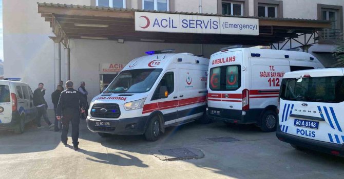 Osmaniye’de inşaattan düşen işçi ağır yaralandı