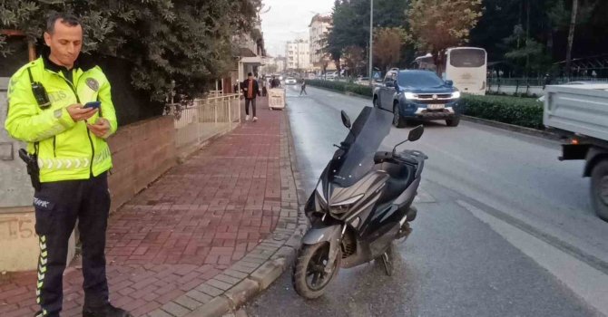 Motosikletin çarptığı scooterdaki 5 yaşındaki çocuk yaraladı