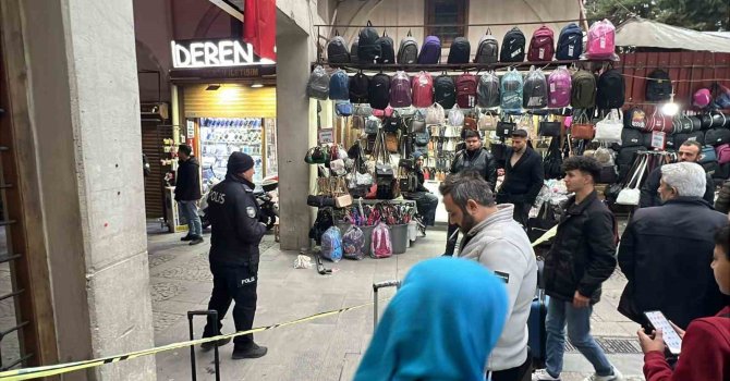 Kahramanmaraş’ta telefon kılıfını beğenmeyen şahıs dükkana ateş açtı: 2 yaralı