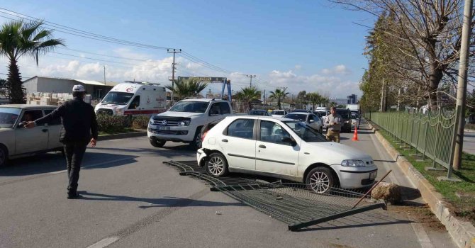 Makas atan araç kazaya sebep oldu: 2 yaralı