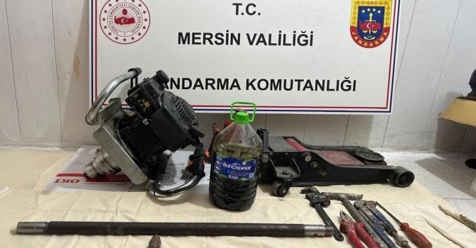 Mersin’de kaçak kazı yapan 4 şüpheli yakalandı