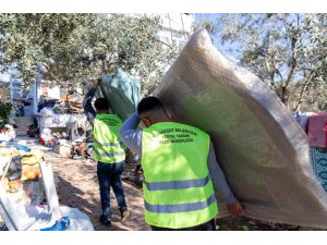 Manavgat Belediyesi’nden selden etkilenen vatandaşlara mobilya ve beyaz eşya yardımı