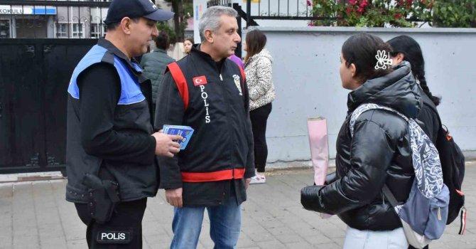 Adana’da sokaklarda çocukların ve gençlerin korunmasına yönelik denetim yapıldı