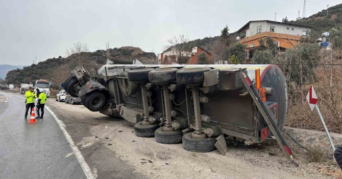 Osmaniye’de kontrolden çıkan tanker devrildi