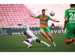 Trendyol Süper Lig: Atakaş Hatayspor: 1 - Corendon Alanyaspor: 0 (Maç sonucu)