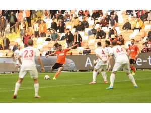 Trendyol 1. Lig: Adanaspor: 1 - Ümraniyespor: 1