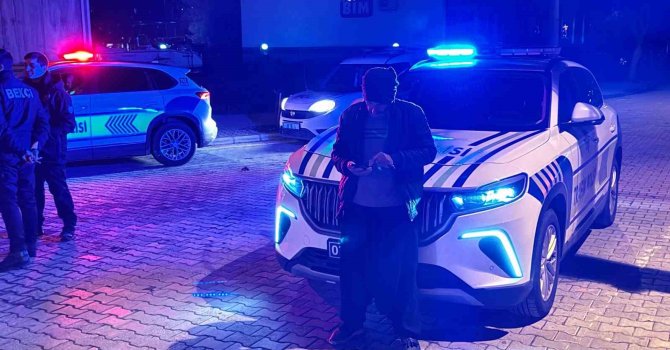 Polis aracına çarpan sürücü 3.74 promil alkollü çıktı