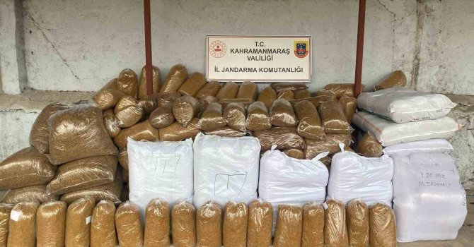 Kahramanmaraş’ta 1 ton 600 kilo kaçak tütün ele geçirildi