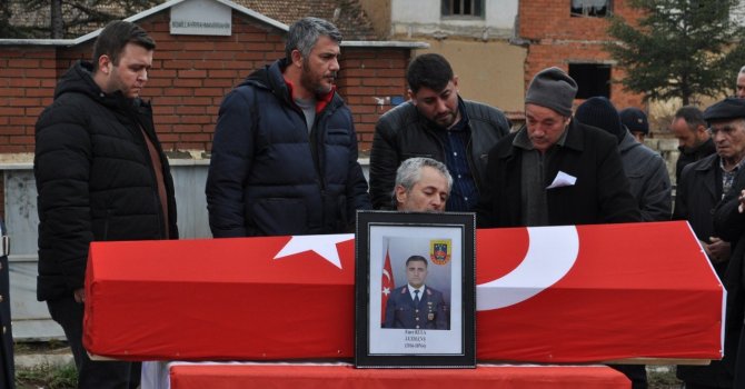 Arkadaşının silahıyla kendini vuran uzman çavuş Isparta’da toprağa verildi