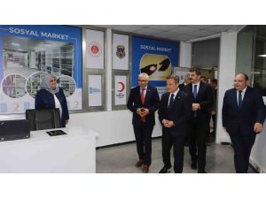 Adana’da Kızılay destekli Sosyal Market hizmete girdi