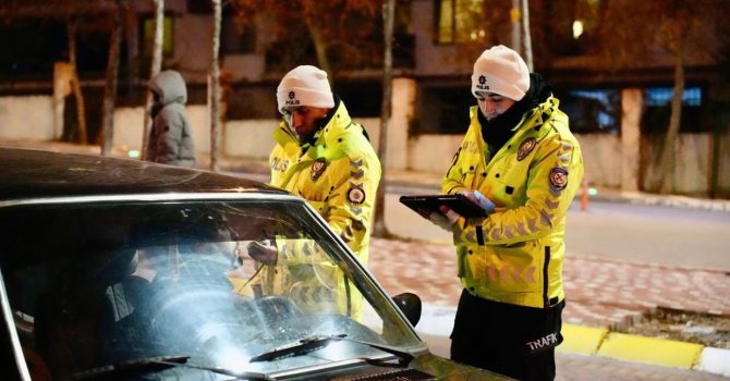 Isparta’da 4 günde 17 bin araç incelendi, 2 bin 384 sürücüye ceza kesildi