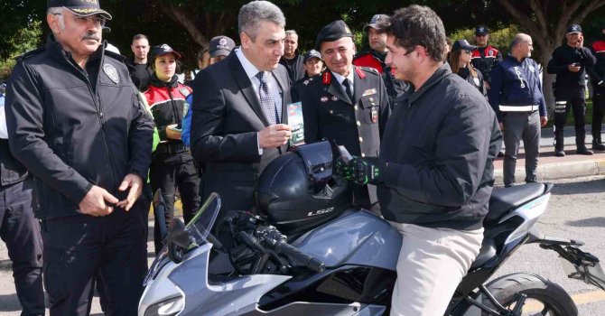 Vali Toros, trafik ve asayiş uygulamasına katıldı