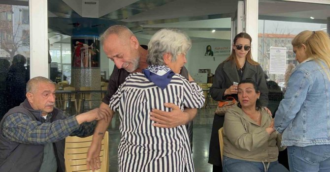 Kocası tarafından öldürülen genç hemşire son yolculuğuna uğurlandı