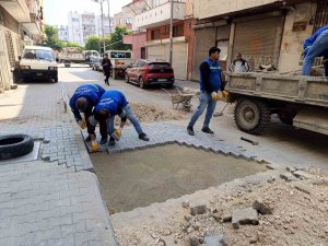 Akdeniz’de sokaklar yenileniyor, bahçe yolları açılıyor