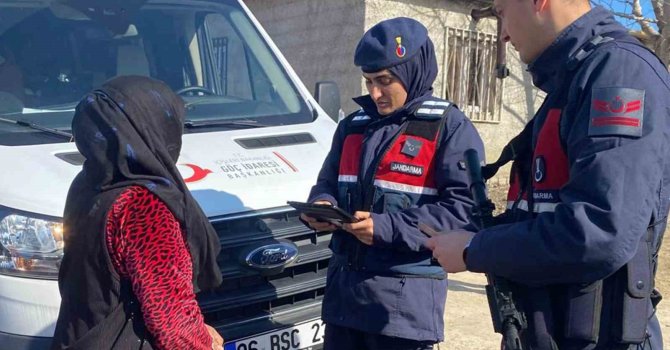 Mersin’de huzur uygulamasında 9 düzensiz göçmen ve 3 organizatör yakalandı