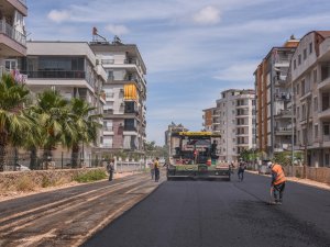 Kepez’den Hüsnü Karakaş’a konforlu yol hizmeti