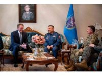 ABD Ankara Büyükelçisi Jeff Flake, İncirlik’te