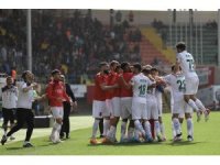 Spor Toto Süper Lig: A. Alanyaspor: 1 - Çaykur Rizespor: 0 (İlk yarı)