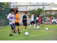 Konyaaltı Belediyesi’nin güz dönemi spor kurslarının kayıtları başladı.