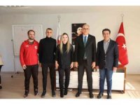 Turgay Genç:  “Kadın voleybol takımımız gururumuz”