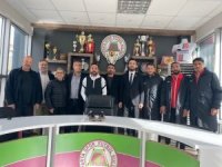 Isparta 32 Spor’un efsanesinin kramponları bağışlandı