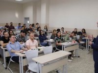 Başkan Genç, Bilim Üniversitesi’nde derse girdi