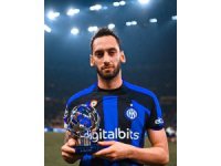 Hakan Çalhanoğlu, ödülünü depremzedelere adadı