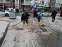 Toroslar Belediyesi ekipleri sağanak yağış teyakkuzunda