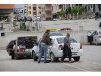 Deprem bölgesi Hatay’da bayram yoğunluğu, yakınlarına destek için geldiler