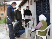 Döşemealtı Belediyesi'nden ihtiyaç sahibi ailelere gıda yardımı