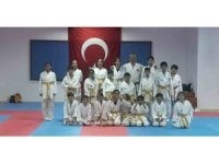 Kemer Belediyesi karate takımından 7 madalya