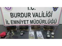 Burdur’da uyuşturucu operasyonu: 13 şahsa işlem yapıldı