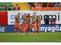 Trendyol Süper Lig: Corendon Alanyaspor: 3 - Samsunspor: 1 (Maç sonucu)