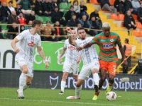 Trendyol Süper Lig: Alanyaspor: 0  - Rizespor: 0 (İlk yarı)