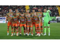 Alanyaspor, ligde 6 maç sonra galibiyeti hatırladı