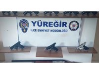 Yüreğir polisi 10 ruhsatsız silah ele geçirdi